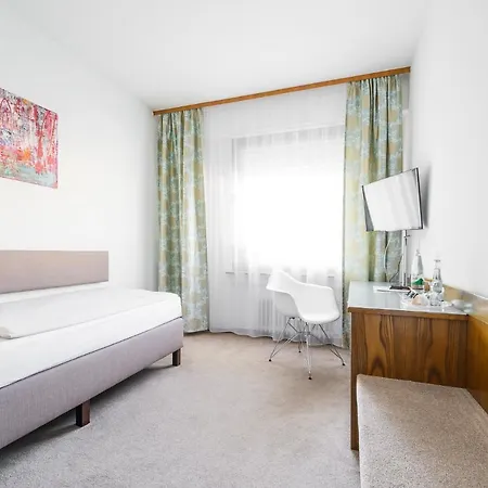 Kaspar Garni Hotel