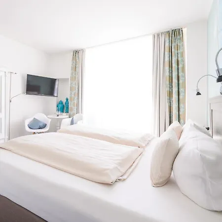 ホテル Kaspar Garni