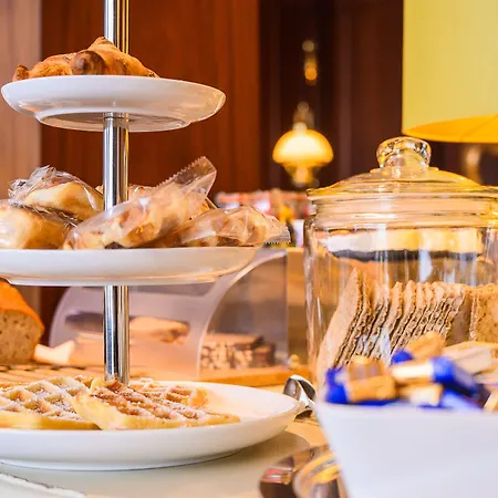 ホテル Kaspar Garni 3*