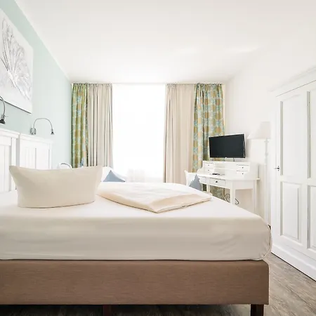 Kaspar Garni Hotel 3*