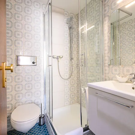 Kaspar Garni Hotel 3*