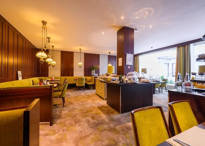 Kaspar Garni 3* Siegburg