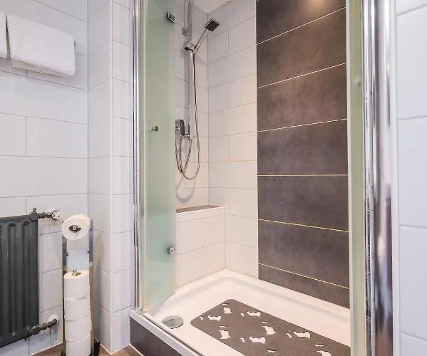 Kaspar Garni Hotel 3*