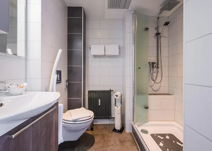 Kaspar Garni Hotel 3*